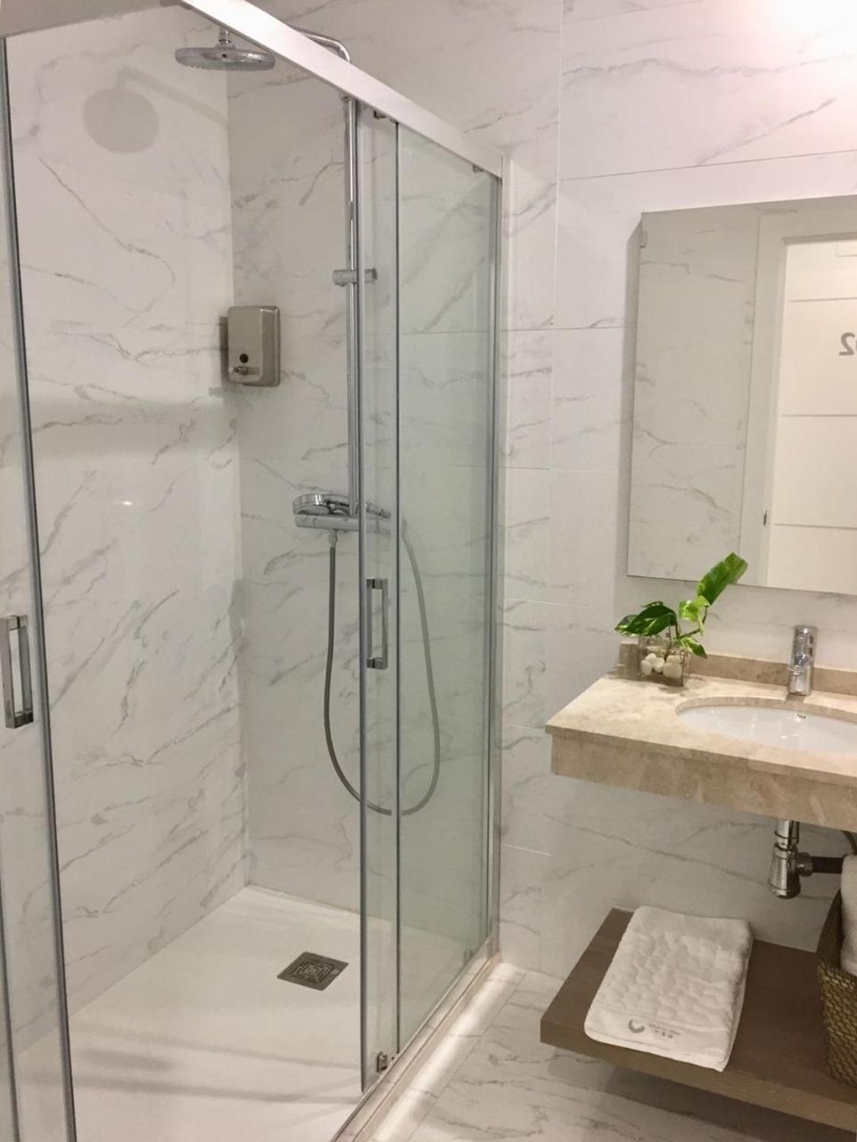 Hostal Palacio Luna Madrid Dış mekan fotoğraf