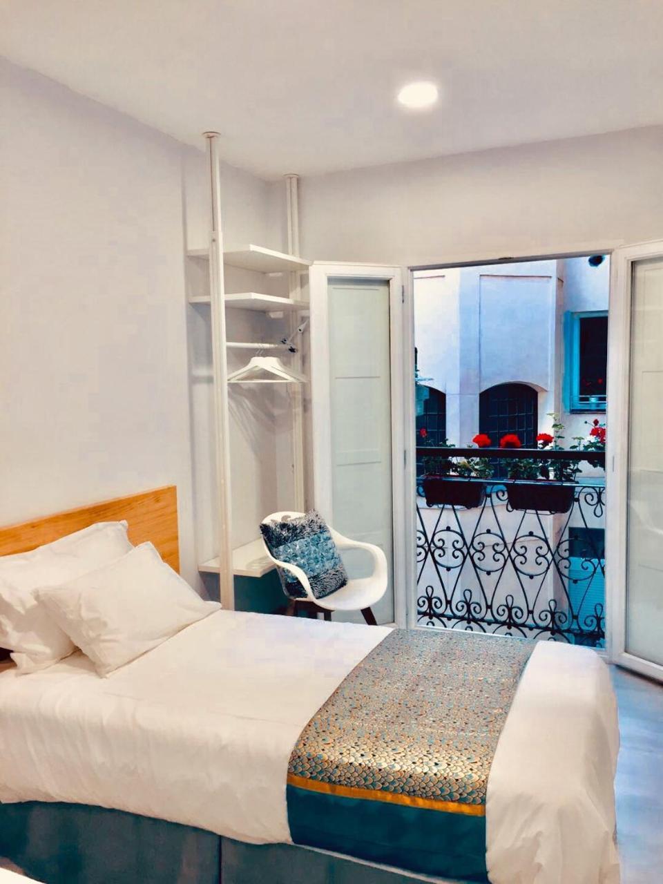 Hostal Palacio Luna Madrid Dış mekan fotoğraf